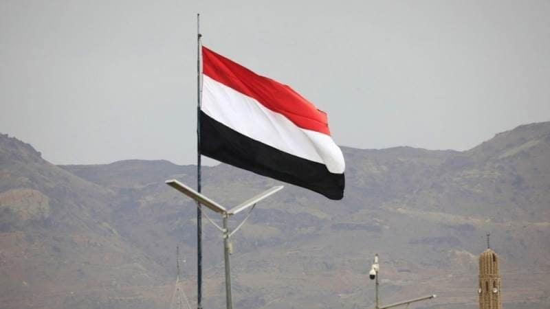 القوات اليمنية تعلن استهداف مواقع للحوثيين قرب المخا