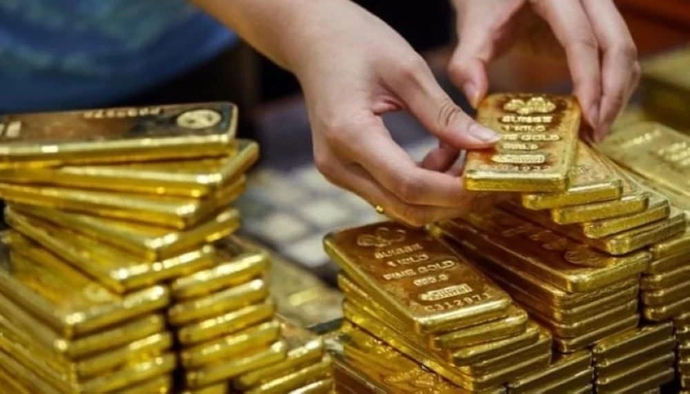 وزارة التجارة تلزم تجار الذهب بالتحقق من هوية العملاء عند تجاوز المعاملات 50 ألف ريال