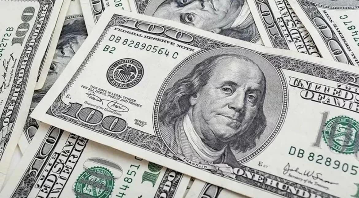 تراجع الدولار وسط ترقب الأسواق لبيانات التضخم الأمريكي