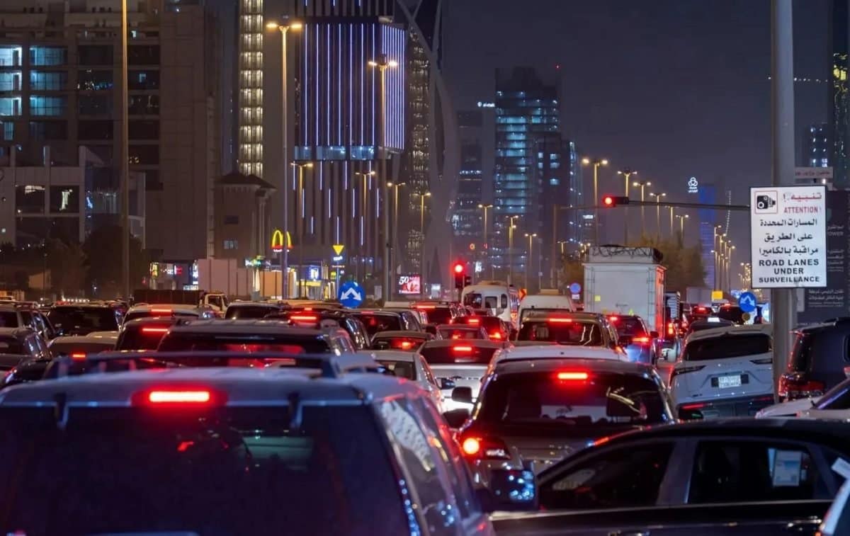 135.6 ألف مقيم «متغيب عن العمل» يصححون أوضاعهم وينتقلون لمنشآت جديدة