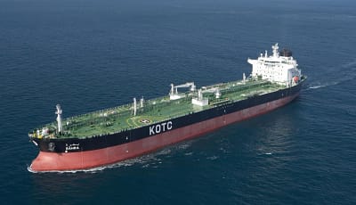 تعرُّض ناقلة النفط الخام الكويتية العملاقة السالمي لاستهداف إيراني