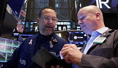 تراجع العقود الاجلة للاسهم الامريكية بسبب التوترات مع أيران