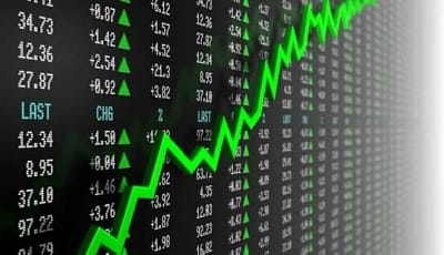 هدنة ترمب تهز الأسواق النفط يهبط 15% والأسهم تقفز عالمياً