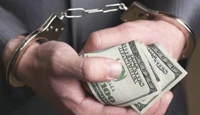 تحقيقات بصفقات مشبوهة بمليارات الدولارات في النفط والأسهم بأمريكا