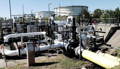 استئناف ضخ النفط ينهي أزمة بين أوكرانيا وأوروبا ويمهد لقرض ضخم