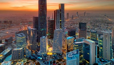 إيقاف التكليفات الجديدة للمستشارين الغربيين