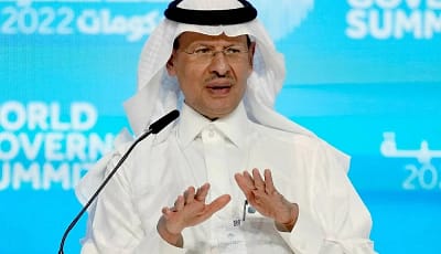 عندما يكون الصمت نوعاً من الكلام عبارة للأمير عبدالعزيز بن سلمان تختصر فلسفة القيادة في زمن الأزمات