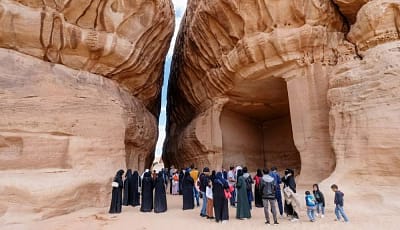 السياحة السعودية تعانق التاريخ وتكسر الأرقام بـ 304 مليارات ريال