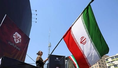 طهران تتهم واشنطن بتوقع تحمل العالم تكاليف حربها
