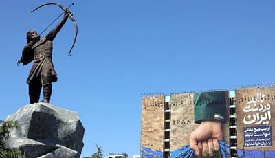 الحرس الثوري الإيراني يعلن احتجاز طائرة أمريكية مسيرة تحت الماء قرب مضيق هرمز