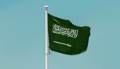 الدفاع المدني السعودي يرفع حالة التأهب في الطائف بعد تحذير من مخاطر محتملة