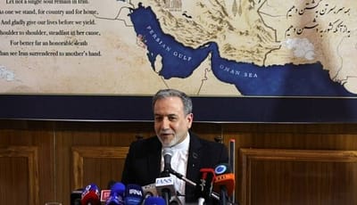 عراقجي: إيران ترفض الإكراه وتبقي باب الحوار مفتوحاً