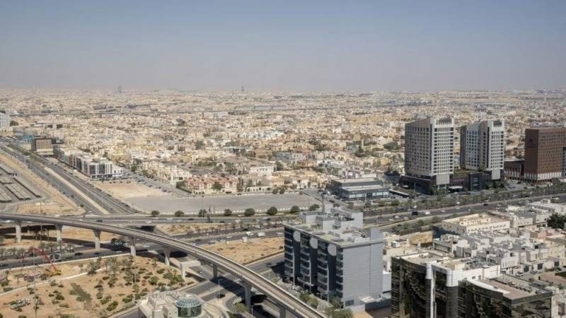 بريطانيا تحذر مواطنيها من السفر غير الضروري إلى السعودية
