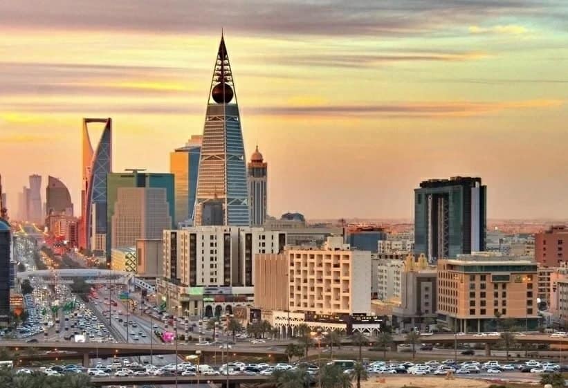 الإيرادات التشغيلية في السعودية ترتفع 4.9% خلال يوليو 2026